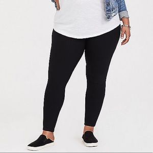 Torrid premium legging